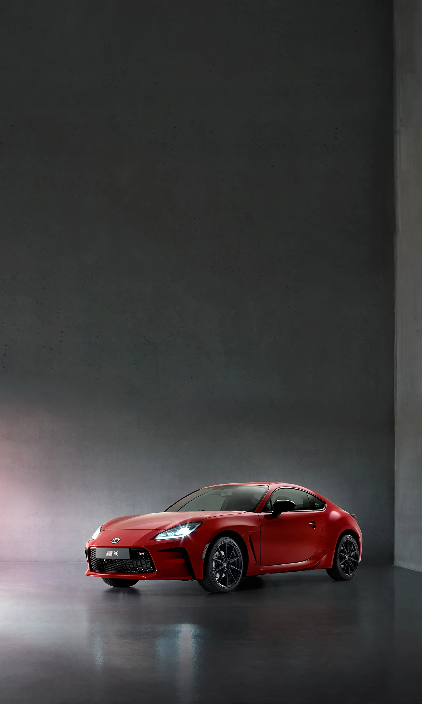 2022-Toyota-GR-86-004-2400p.webp
