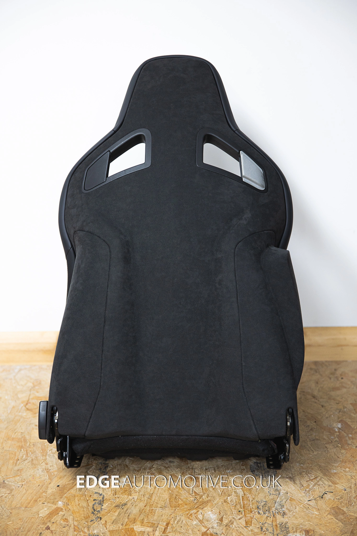 GRMN style RECARO Sportster CS (3 of 3).jpg