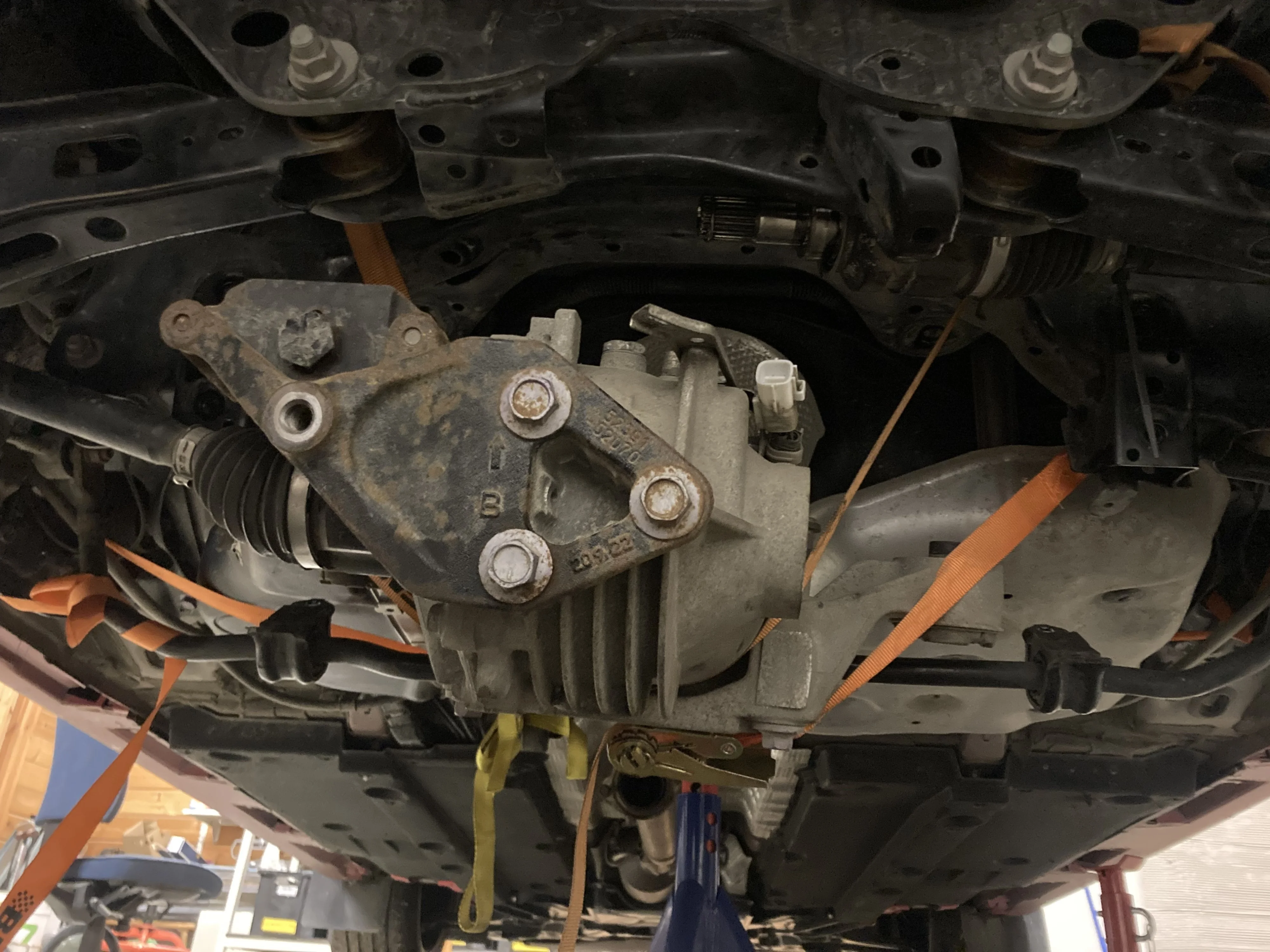 GR Yaris - Cusco rear LSD assembly & differential removal | Toyota GR ...