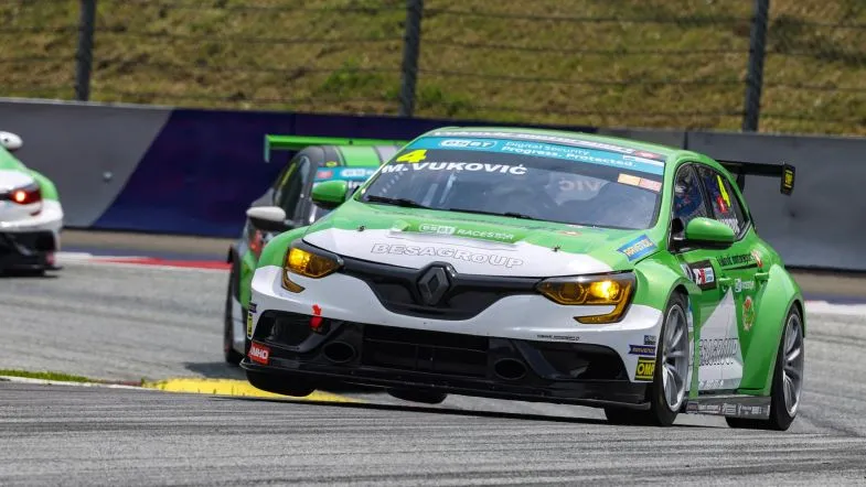 Milan Megane TCR.webp